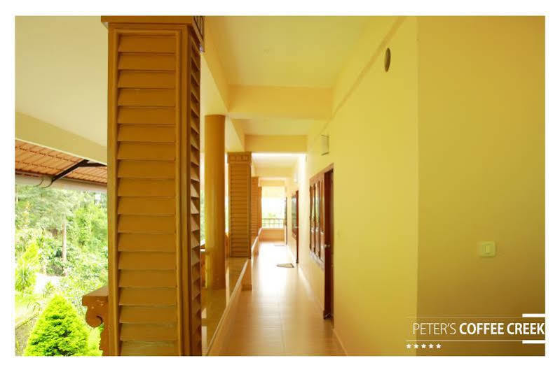 Peter'S Coffee Creek Nature Resort Meppādi Kültér fotó